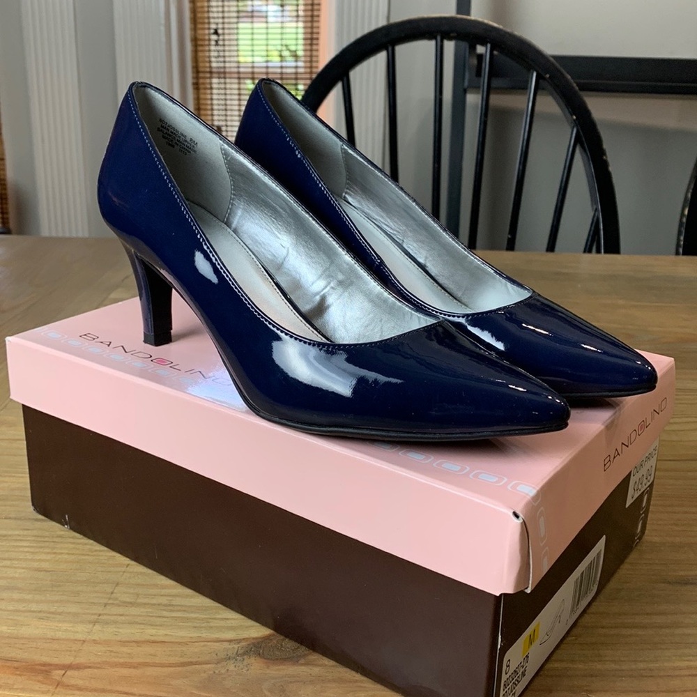 Bandolino Navy Blue Heels